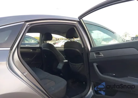 2019 Hyundai Sonata Se z USA, uszkodzony, nr VIN 5NPE24AF8KH744686